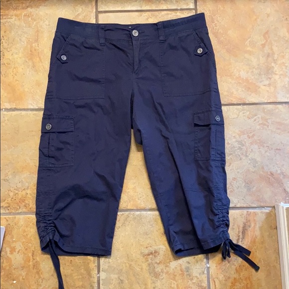 Sonoma Mid Rise Capri Shorts